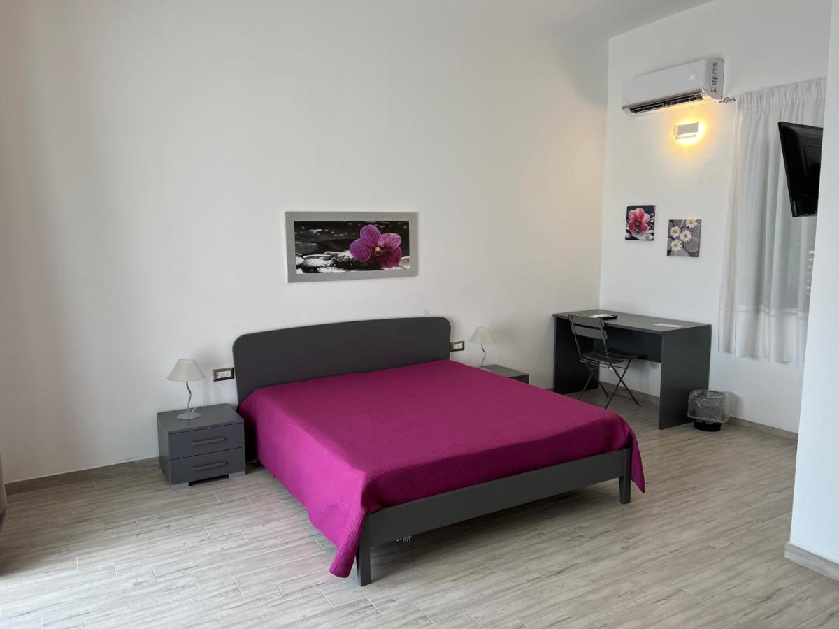 Residenza Giulia Hotell Scanzano Jonico Exteriör bild